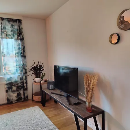 Top Floor Apartment & Own Parking Spot