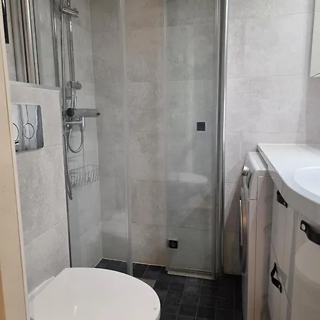 Floor & Free Parking Next To Tammela Stadium *